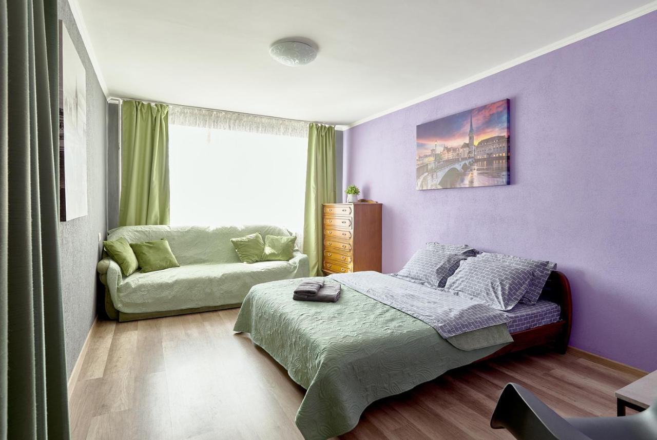 Dve Bolshie Spalni: Central Apartment near Gulliver Mall Kyiv Exterior photo