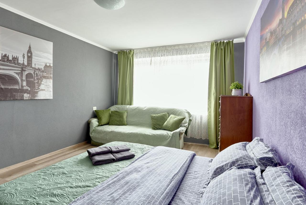 Dve Bolshie Spalni: Central Apartment near Gulliver Mall Kyiv Exterior photo