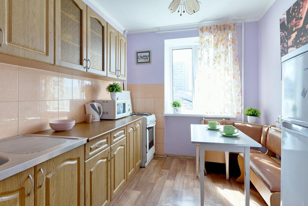 Dve Bolshie Spalni: Central Apartment near Gulliver Mall Kyiv Exterior photo